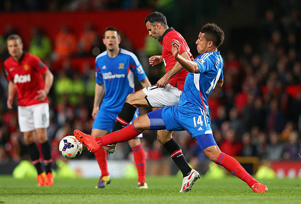 他以出色的 他以出色的